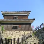 戦国大名「これより籠城いたす 大至急皆の者に伝えよ」家臣「はっ！承知しました！」