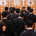 【朗報】大企業の人事さん「小中高で不登校経験のある奴は逃げ癖がついているので採用しません」・・・・・・・・・