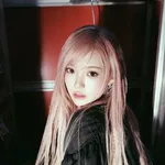 【悲報】NiziU・RIOさん、活動休止で当面8人体制へ・・・・・・・・・