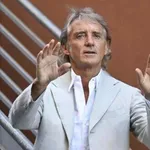 【悲報】イタリア代表監督、ピルロ氏がロシアのブックメーカー案件で消えてマンチーニ氏復帰へ・・・・・・・・・