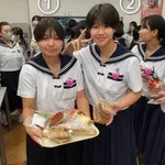 【朗報】色気より食い気な安心系JKさんｗｗｗｗｗｗｗｗｗｗ