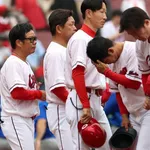 カープ12球団で唯一2枠支配下登録枠を残し補強期限迎える。育成2選手の昇格のみで外部補強ゼロ