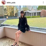 【画像】矢田亜希子さん(44)、超ミニ×スケスケで大胆脚組み