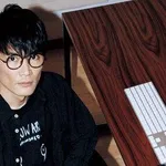 【驚愕】サカナクション山口一郎さん(45)、最初に買ったCDはB'zの『太陽のKomachi Angel』wwwwwwwwww