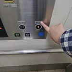 【衝撃】エレベーターにやばい痴女さんいたんだけどｗｗｗｗｗｗｗｗｗｗ
