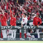 カープ秋山〝劇的〟逆転2ラン！大盛5号！坂倉同点打！アドゥワ3回2失点も鈴木健3回跨ぎ0封！逆転のカープで5位死守！【広島4-3中日/試合結果】