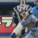 8月の坂本誠志郎.750(8-6) 3HR 5点　OPS2.625