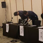 すまん、なんでイオンの社長が謝ってるの?