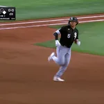 【朗報】村上、連続出塁維持WWWWWWWWWWWWWWWWWWWWWWWW