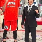 【衝撃】妻・田中みな実さんと18センチ差の亀梨和也さん、人気アスリートと並ぶ姿がガチでヤバすぎるwwwwwwwwww