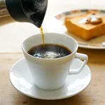 【悲報】職場のフランス人さん「ブラックコーヒー飲むやつはただのカッコつけだと思う」ｗｗｗｗｗｗｗｗｗｗ