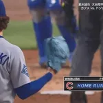 ドジャース・ロブレスキー、3イニング連続2ランホームラン被弾