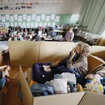 【画像】熊本の避難所民「避難所の生活は何一つ不自由ない、高市早苗さんありがとう！」