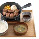 【画像】吉野家、明日からステーキ定食発売決定ｗｗｗｗｗｗｗｗｗｗ