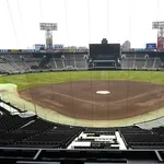 【高校野球】甲子園開幕戦で女性審判員が初めて球審を務める