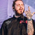 【悲報】ミュージシャンさん「タトゥー入れると日本人受けは悪いけど海外では『Cool!』と言われる」wwwwwwwwww
