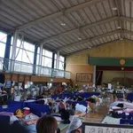 【悲報】「至れり尽くせり」発言の高市陣営おっさん、自分だけクーラーの効いた避難所だったwwwwwwwwww
