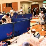 【悲報】避難所が地獄と化す「同じ食べ物＆断水で悪臭＆床に直接就寝＆コロナ感染」・・・・・・・・・