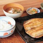 【悲報】生きてて「やべぇ、魚食いてえ!」って思った時ないよなwwwwwwwwww