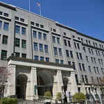 【悲報】日本の赤ちゃん「オギャー」政府「はい、君の借金1095万円ね」
