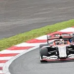 【悲報】F-1マシンってなんで4WDにしないんや?wwwwwwwwww