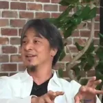 【画像】最新のひろゆき、白髪がエグいwwwwwwwwwww