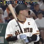 岸田　7月.194（36-7）0本 得点圏.125 　8月.167（12-2）0本 得点圏.000