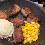  【画像悲報】吉野家の新メニュー「極旨ステーキ定食(1498円)」、肉の量が少なすぎて大炎上してしまう…ｗｗｗｗｗ