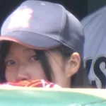 【速報】甲子園、可愛すぎるベンチマネージャーが確認される