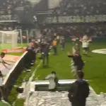【動画】🇧🇷ブラジルリーグ、ゴールセレブレーションで選手が危篤状態になってしまう。