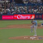 ドジャース・山本由伸に援護点！6回にエドマンが第6号ソロホームラン！リードを2点に広げる！！！！！！！！！！！！