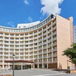 【朗報】(ヽ´ん`)「ホテルマンやってるが週休5日で月給25万、勤務中に仮眠も取れてほぼニート」ｗｗｗｗｗｗｗｗｗｗ