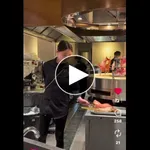 【爆笑】女さんシェフ「魚に塩？これくらいやろ」ｗｗｗｗｗｗｗｗｗｗ
