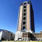 【悲報】高校教諭が生徒の水筒に尿混入させて懲戒免職