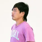 【困惑】箕輪厚介さん「立ってる人がいるのに横の座席に荷物置く人のメンタルってどうなってるんだ」・・・・・・・・・