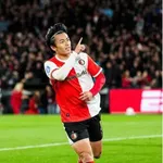 【悲報】“フェイエノールトの点取り屋”上田綺世さん、元オランダ代表FWに「とても平凡」と斬られる・・・・・・・・・