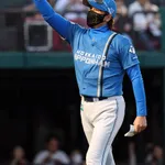 新庄剛志「アンチが今川を早く代えすぎってうるさいけど守備がクソだからだよ？前半戦もっと打ててたら考えてやるよ笑」