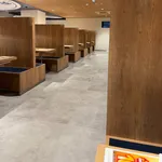 【悲報】くら寿司さん、全く客が来ない