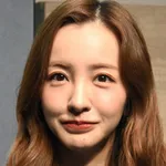 板野友美のvlog※特別な撮影許可を得て撮影しています　日本人さん「大浴場の更衣室は撮影禁止ですよ」「カメラを回すのはダメなのでは」