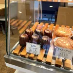 【悲報】家賃7万の洋菓子屋さん、昨日の売上22000円・・・・・・・・・