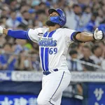 DeNAエンカーナシオン、200打席に到達し.284 11HR OPS.814