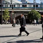 【悲報】都内男性正社員さん、平均年収861万円らしいけど・・・・・・・・・